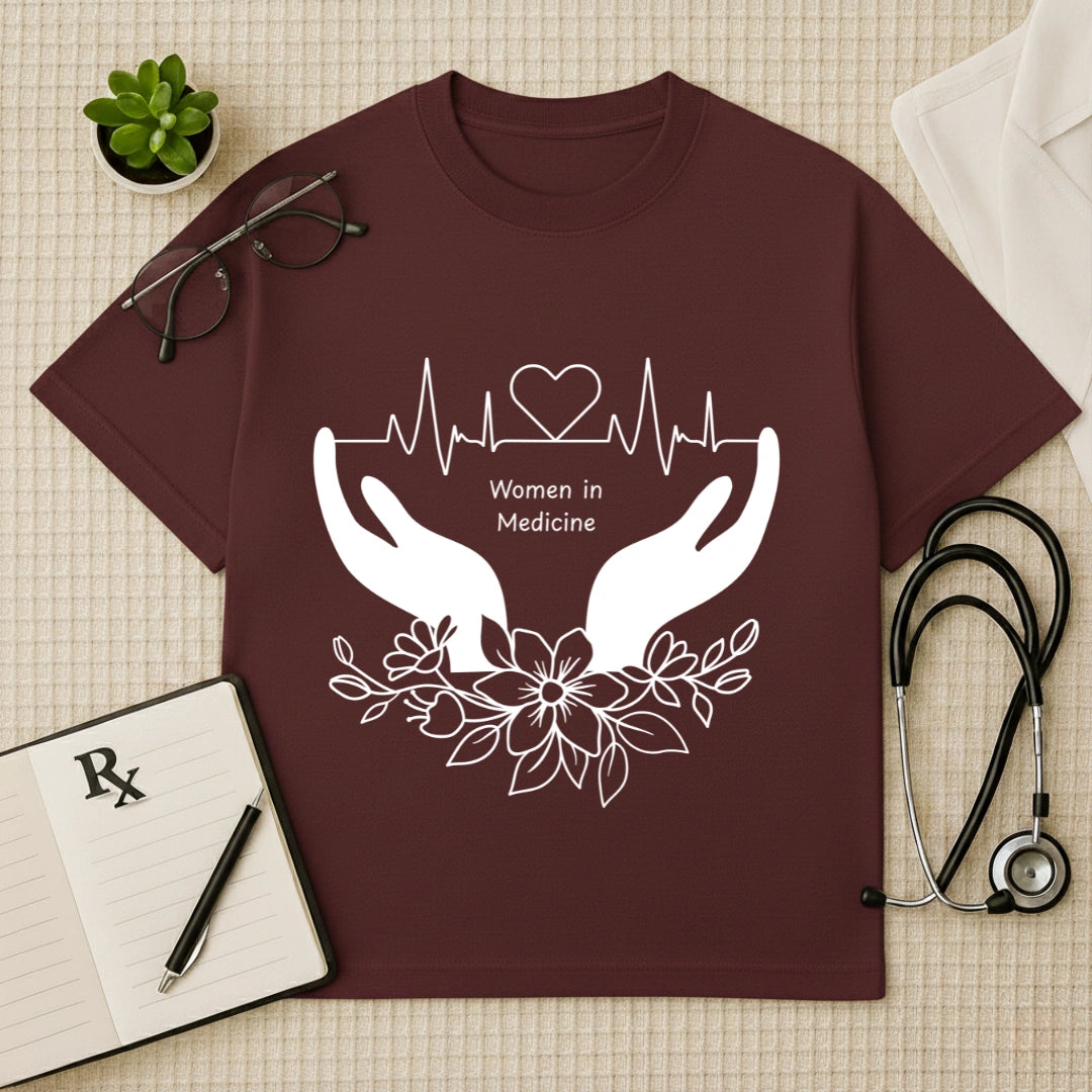 Women in Medicine Doctor Graphic Oversized T-Shirt