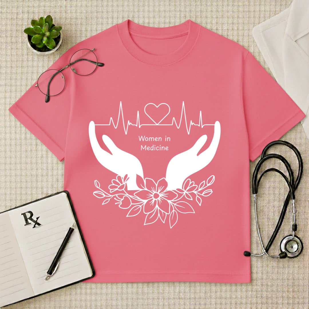 Women in Medicine Doctor Graphic Oversized T-Shirt